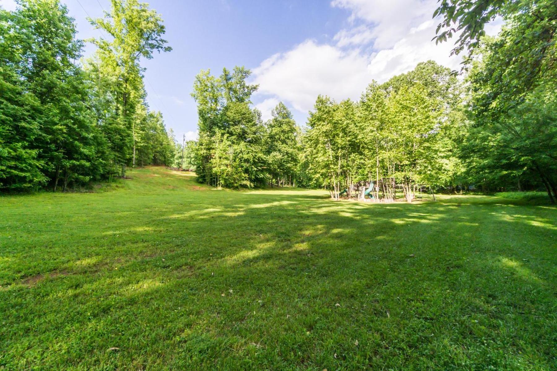 New Listing! Wine Country Retreat - 2 Bed, Hot Tub Villa Dahlonega Exterior photo