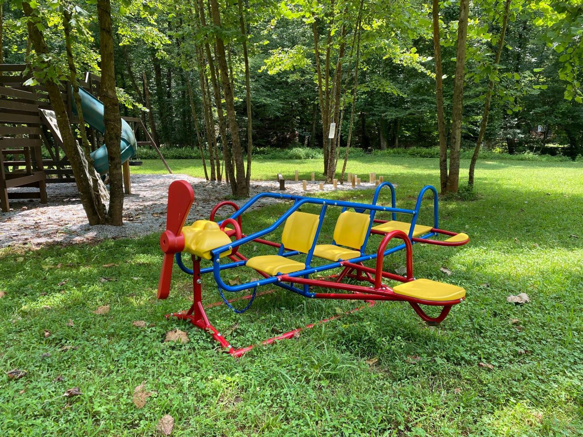 New Listing! Wine Country Retreat - 2 Bed, Hot Tub Villa Dahlonega Exterior photo