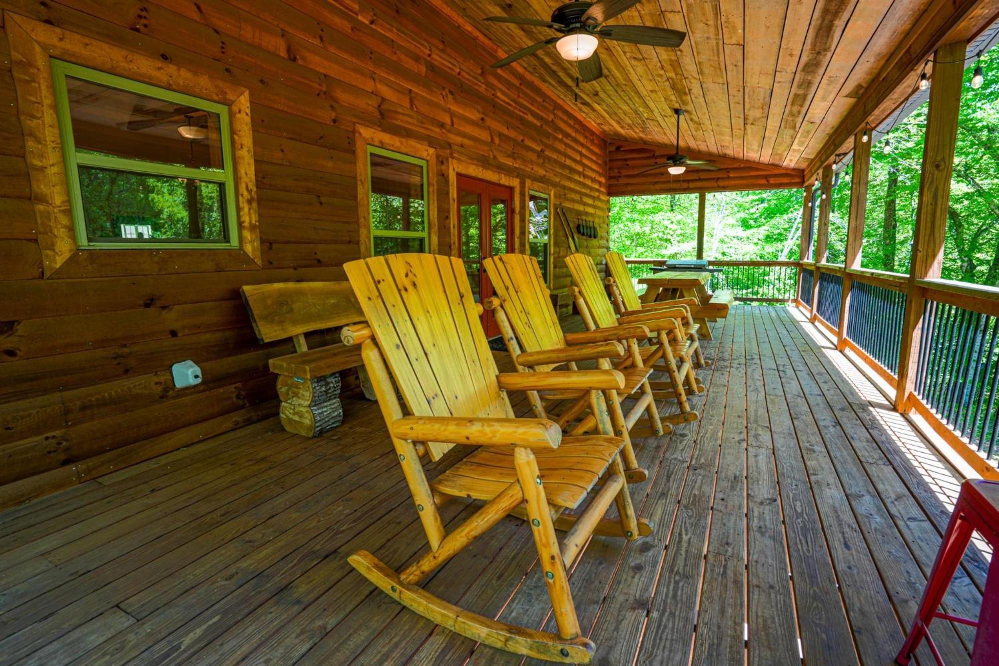 New Listing! Wine Country Retreat - 2 Bed, Hot Tub Villa Dahlonega Exterior photo
