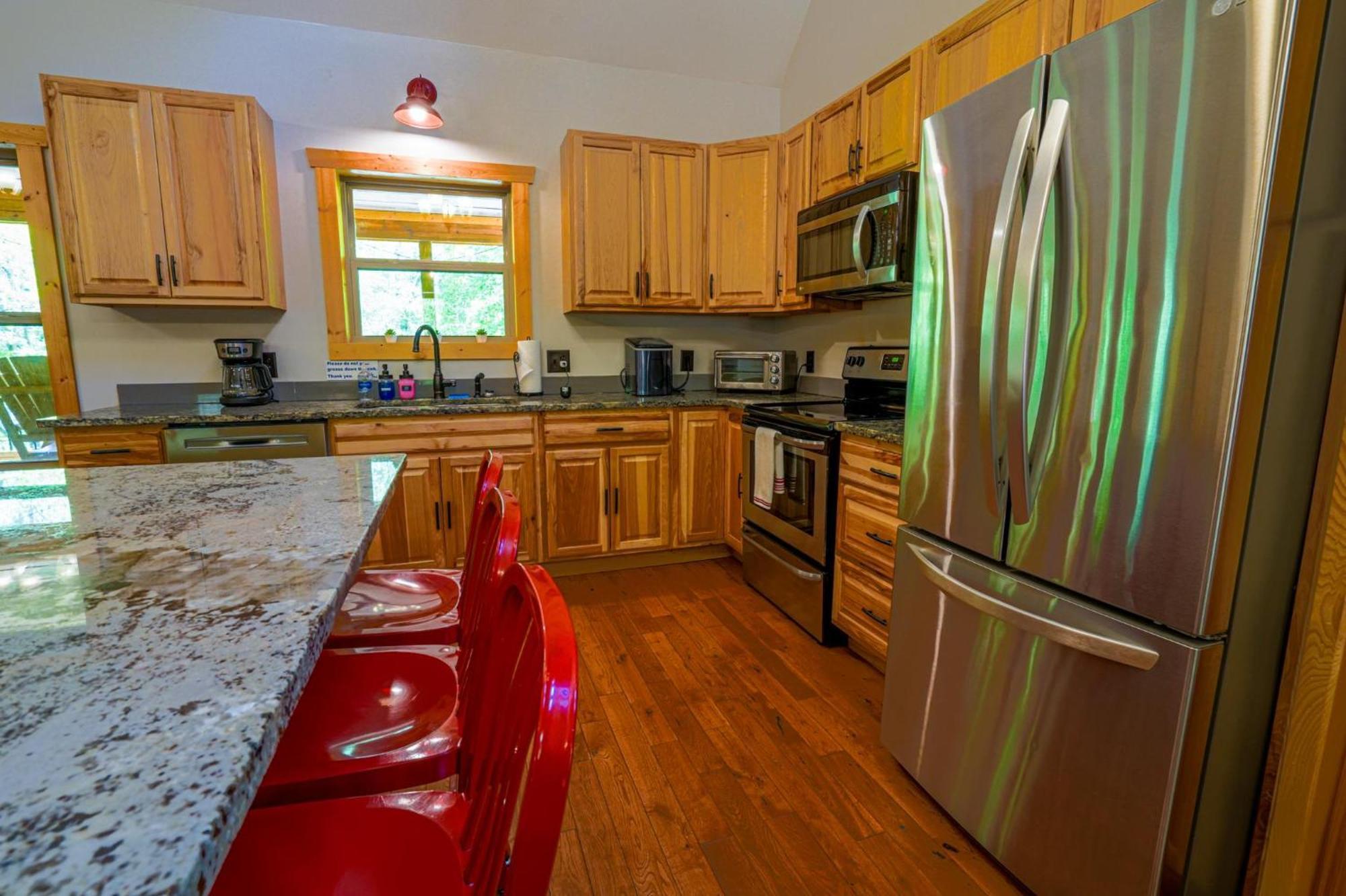New Listing! Wine Country Retreat - 2 Bed, Hot Tub Villa Dahlonega Exterior photo